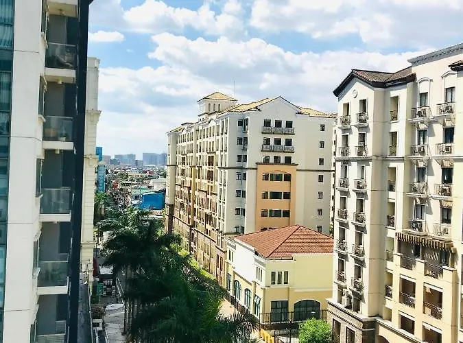 Across Naia Terminal 3 Appartement